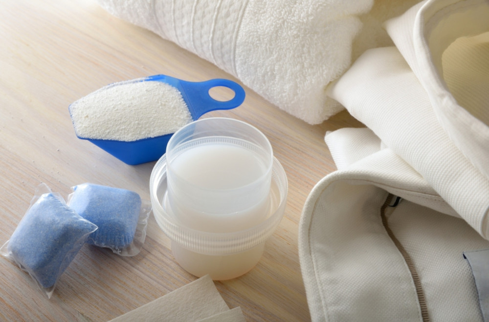 Profesionalci otkrivaju: Kada veš treba da perete tečnim, a kada praškastim deterdžentom?