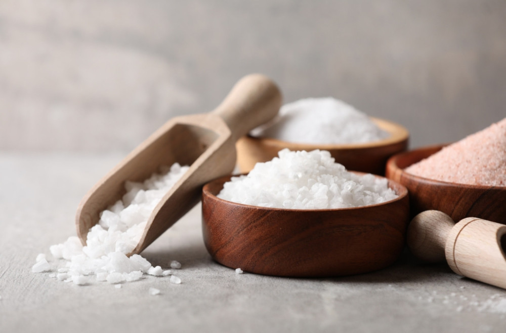 Ove zime pored prozora obavezno držite posudu soli