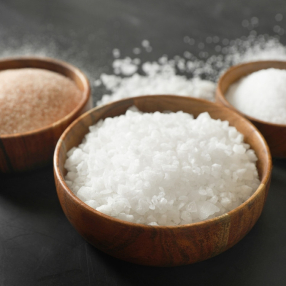 Ove zime pored prozora obavezno držite posudu soli