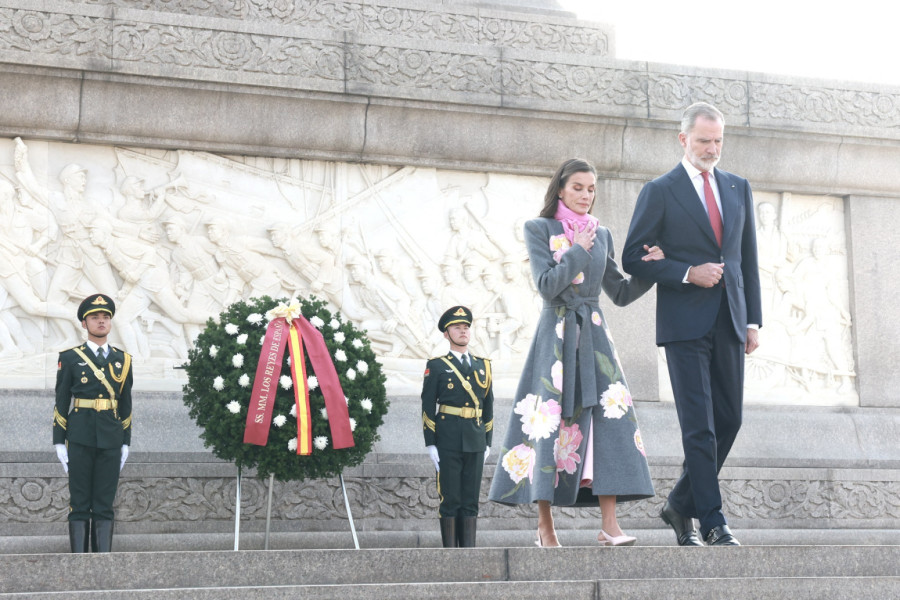 Niko kao ona: Najlepša kraljica ponovo ima modni komad sezone FOTO