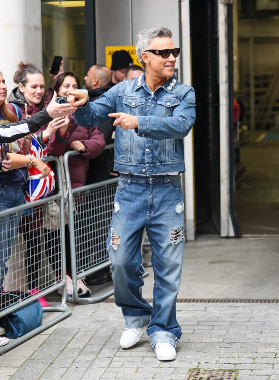 Robi Vilijams priznao da je smršao pomoću leka, a sad upozorava: Samo se pogoršava... FOTO