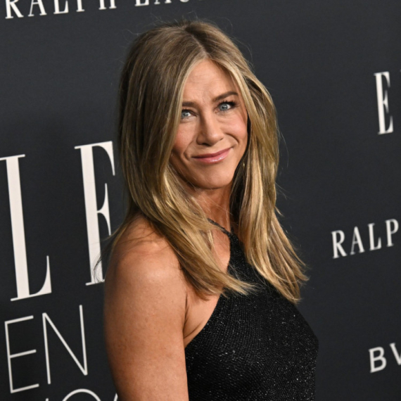 Dženifer Aniston se kune u ovih pet vežbi: Zbog njih izgleda ubitačno i u šestoj deceniji FOTO