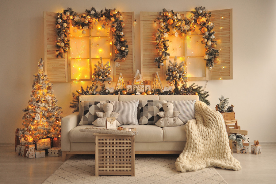 Trikovi s novogodišnjim lampicama: Kako da imate najlepše ukrašen dom za praznike