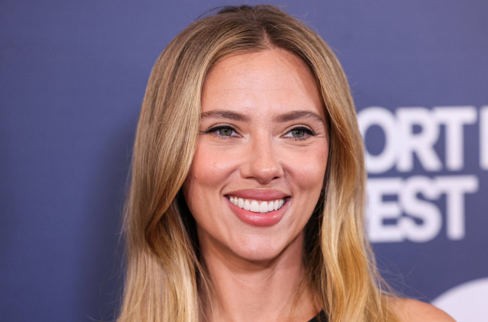 "Najlepša žena ikad": Skarlet Johanson u svečanoj haljini koja je zaludela internet VIDEO