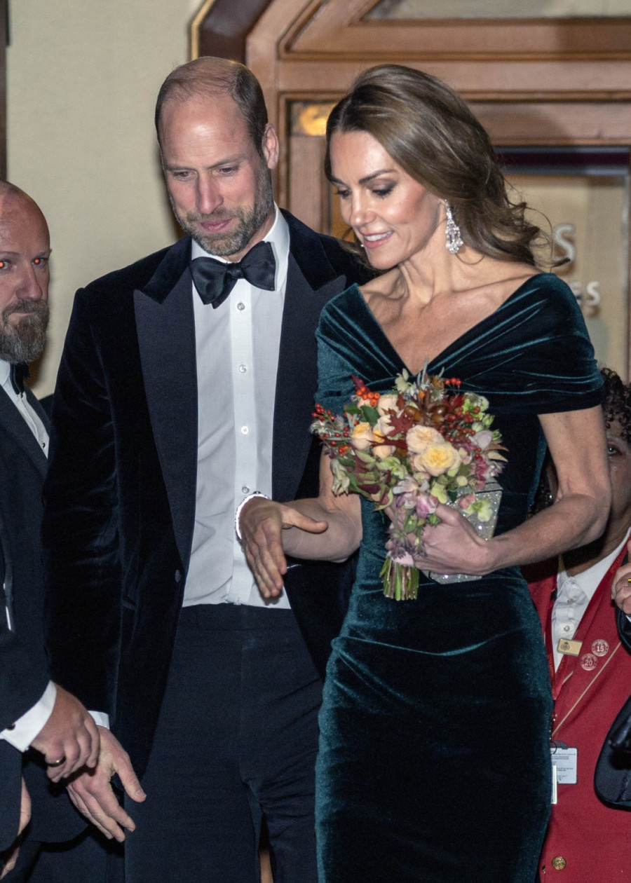 Kroj i boja – čista desetka: Kejt Midlton pokorila crveni tepih FOTO