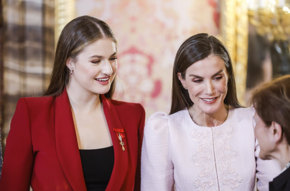 Španska kraljica uvek u trendu: Pravi primer ženstvenog načina odevanja FOTO