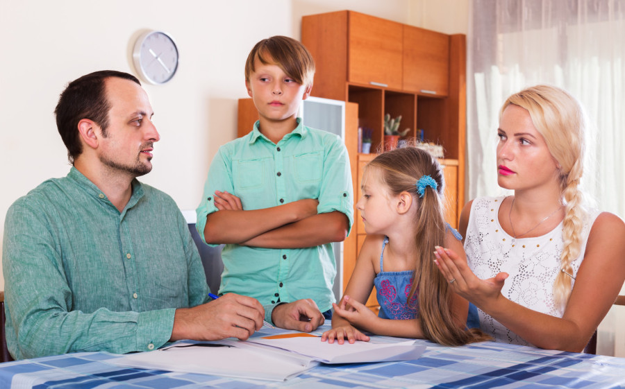Da li je psovanje pred decom zaista toliko štetno kao što mislimo?