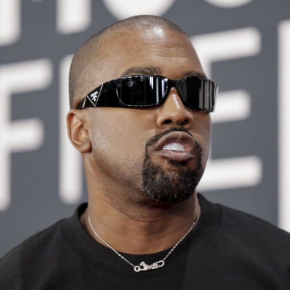 Kanje Vest morbidnom izjavom zabrinuo sve: "Izgleda umorno i tužno" VIDEO