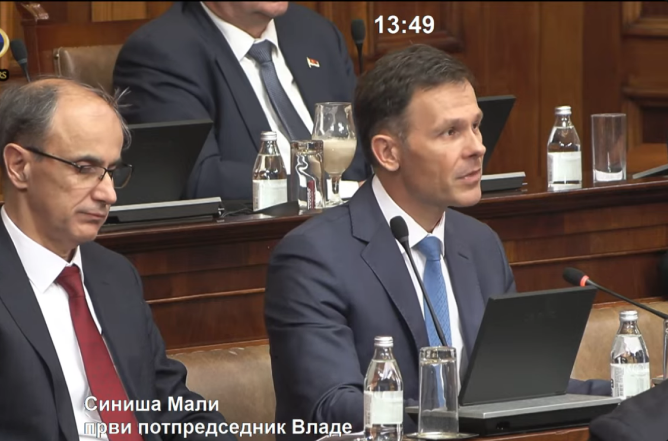 Mali izneo predlog zakona o budžetu: Od 1. januara veće plate u javnom sektoru