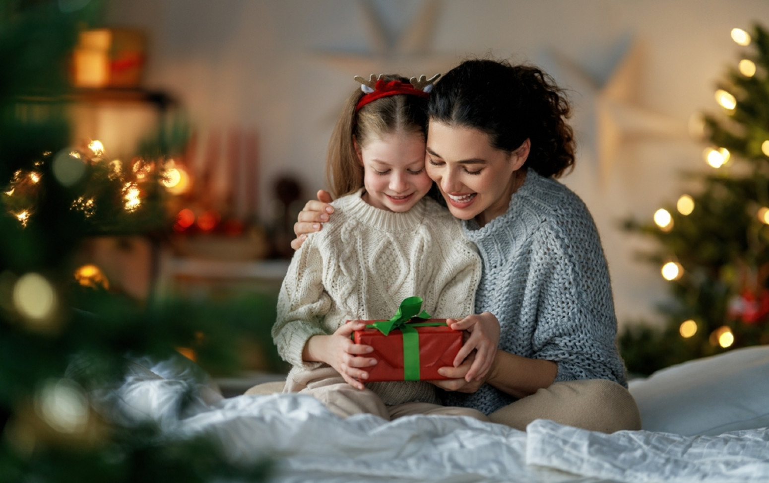 Ovih 5 poklona nikako ne kupujte deci za Novu godinu VIDEO