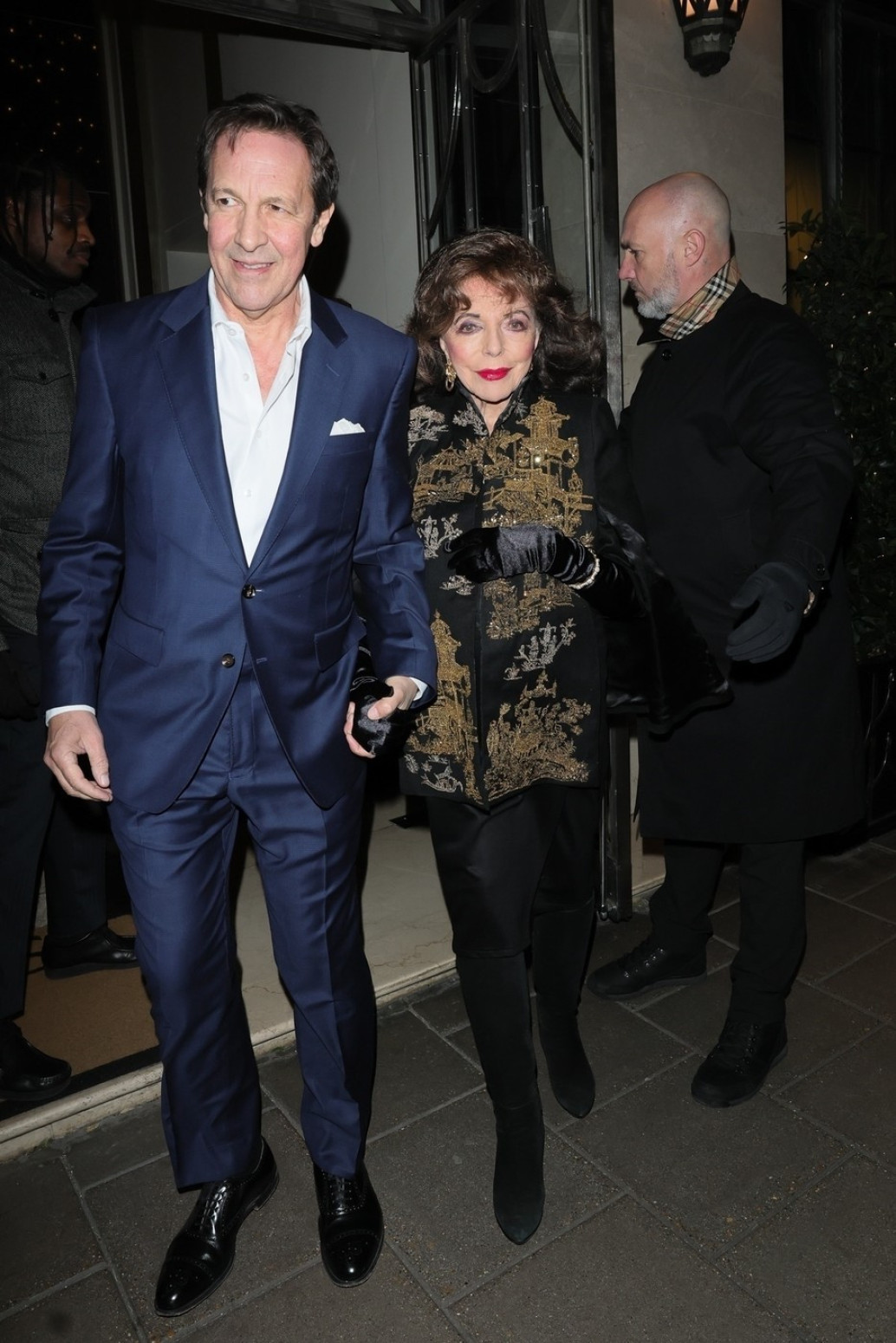 Glumica zna tajnu večne mladosti –  a to je veza sa 32 godine mlađim muškarcem FOTO