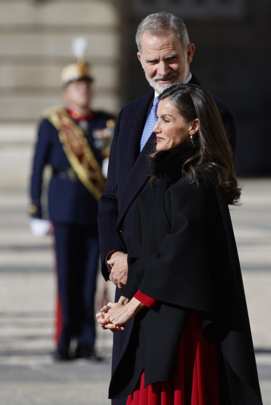 Koliko najlepših kaputa ima kraljica Leticija? Ovaj nosi svake godine i moderniji je od svih FOTO