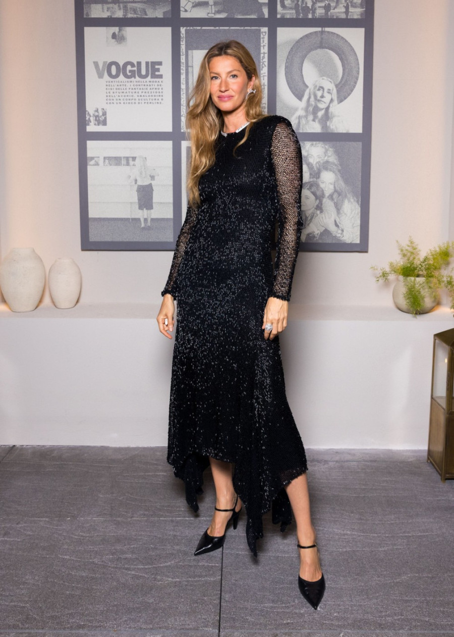 Ponovo stala pred oltar, ali u tajnosti: Udala se jedna od najlepših žena sveta