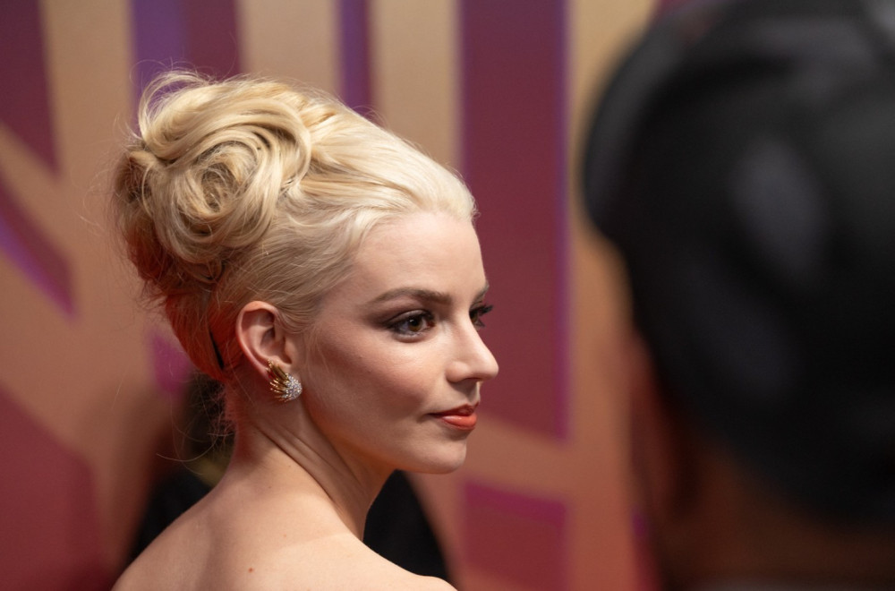 Ova žena je hodajući glamur, a krasi je i specifična lepota FOTO