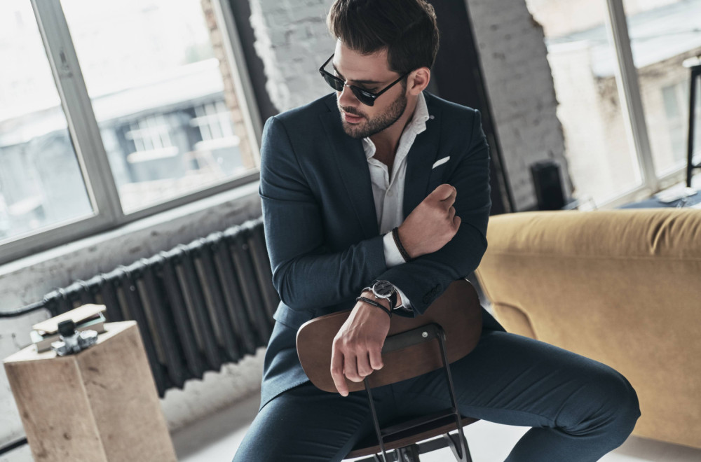 Devedesete se uporno vraćaju: Muškarci, ovo morate imati u ormaru FOTO