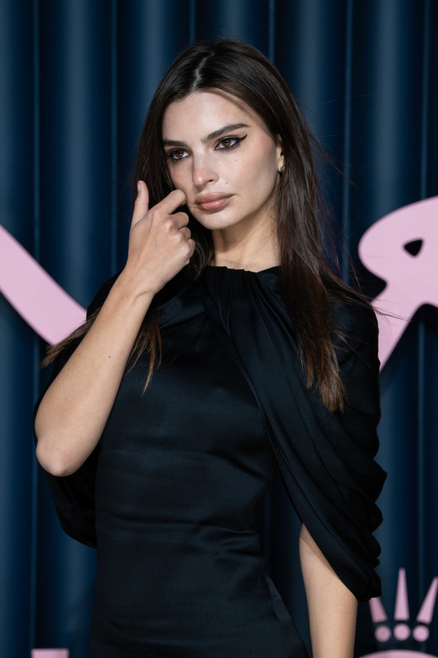 Svet u šoku: Ovo je retka prilika da nije gola – bar ne u potpunosti FOTO