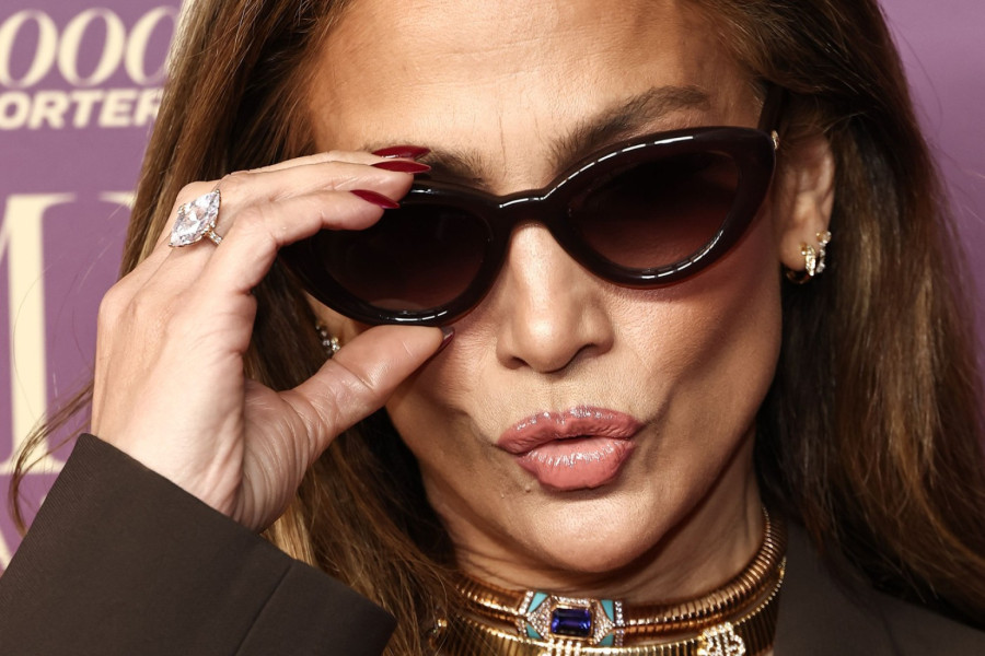 Sve je široko na njoj, a tako je prokleto seksi FOTO/VIDEO