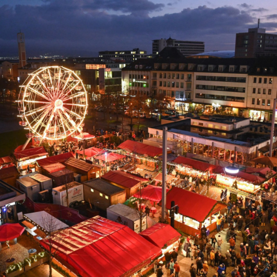 Promene na božićnom vašaru: Kakao s rumom se više ne nudi kao "Lumumba"