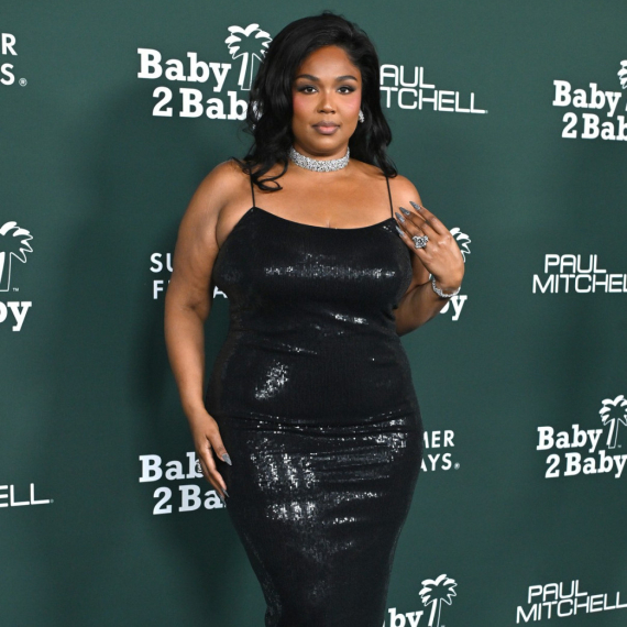 "Moja debela zadnjica i dalje živi besplatno u vašim glavama" FOTO