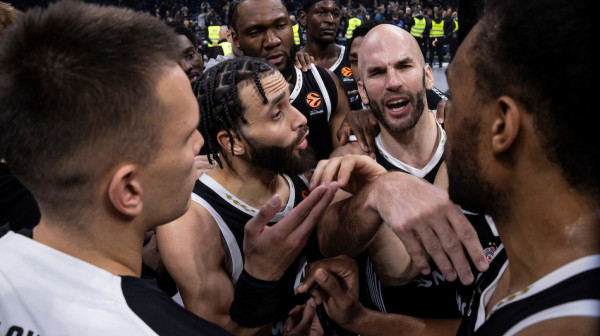 Zvezda ostala pri vrhu – Partizan skočio za dva mesta