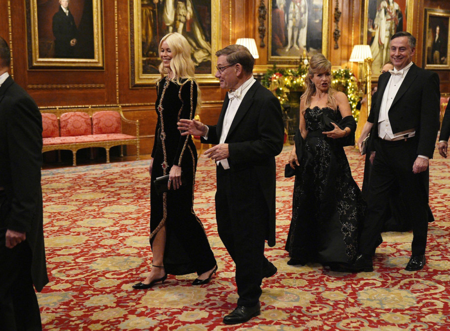 Kraljevski banket pretvorila je u modnu pistu: Najlepša plavuša zasenila i Kejt Midlton FOTO