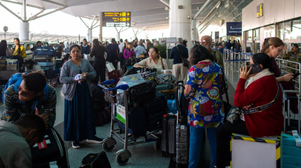 Velika kompanija otkazala stotine letova jer nema pilota: Ljudi "zarobljeni" na aerodromu FOTO