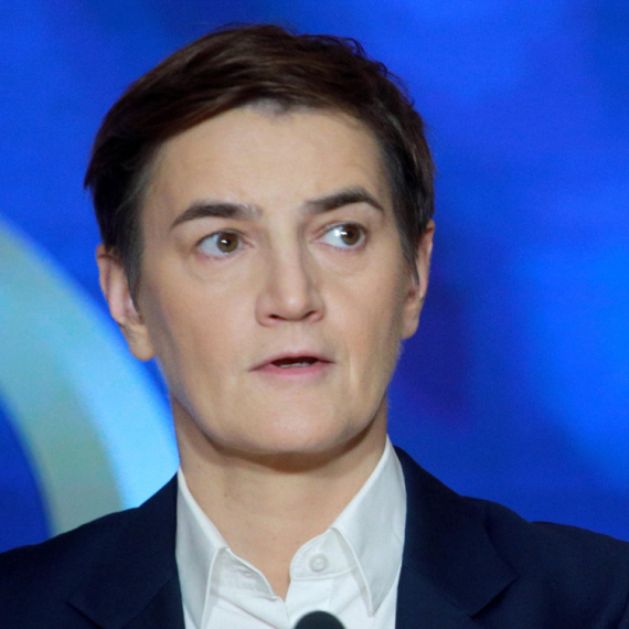 Brnabić: "Ovakvi likovi kao Ponoš pretenduju da vode Srbiju. Idiotski komentari, jurenje lajkova, bez ideje"