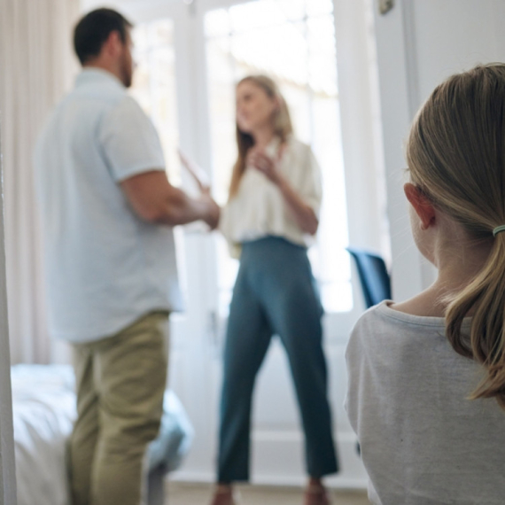 Svađanje pred decom? Njihov mozak tada trpi i više nego što mislite