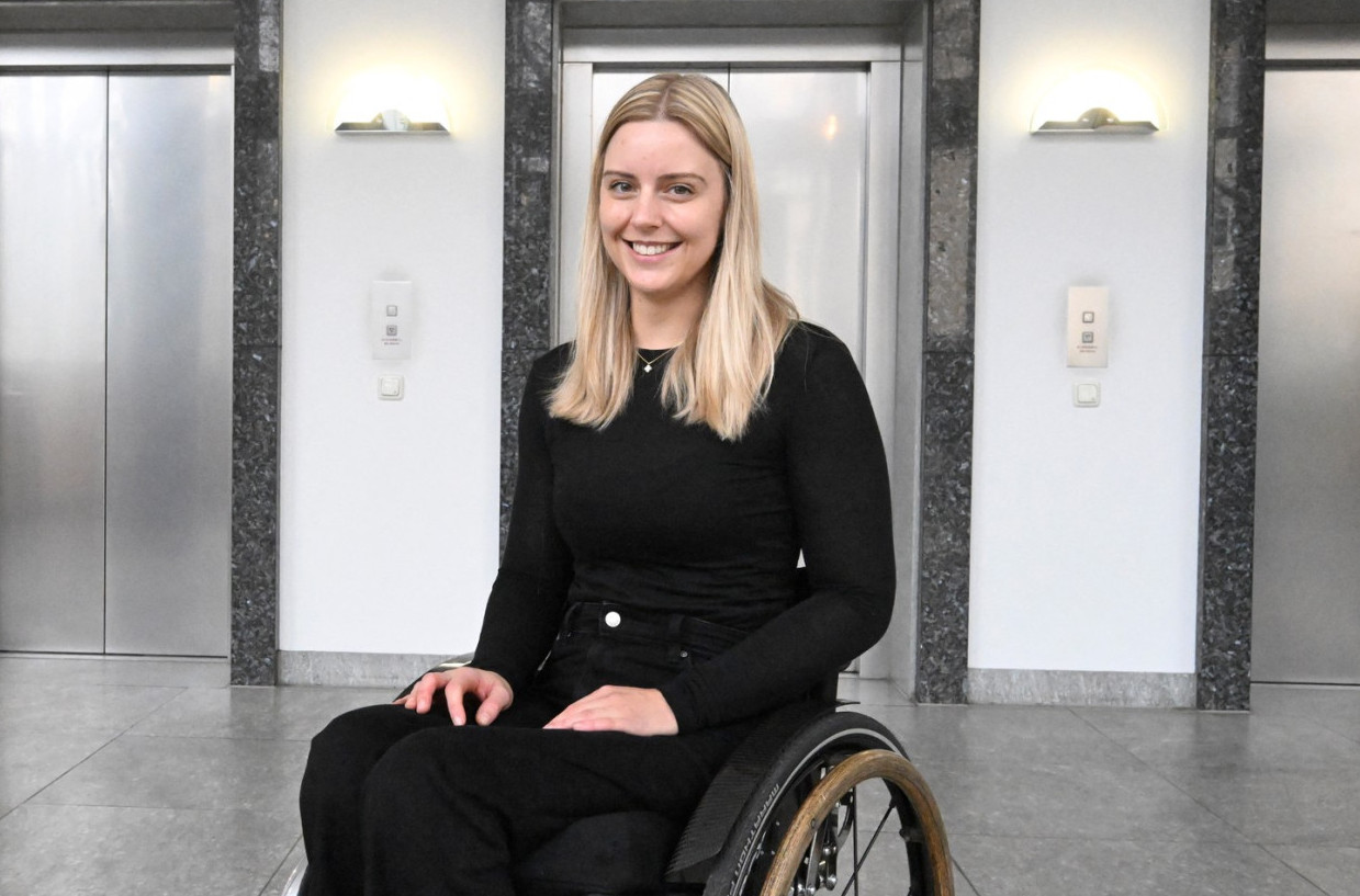 Nakon jedne nesreće je završila u invalidskim kolicima, sad leti u svemir: "Ja sam eksperiment" FOTO