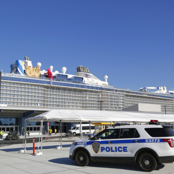 Čovek umro na krstarenju nakon što je popio 33 pića: "Dali su mu sedativ" VIDEO