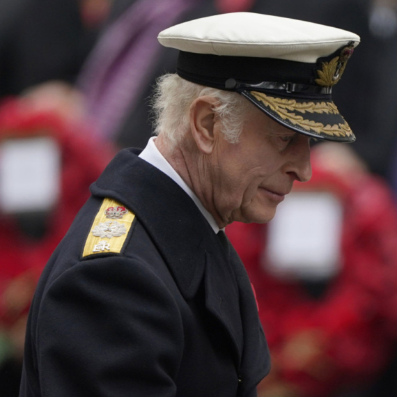 Kralj Čarls "duboko dirnut"