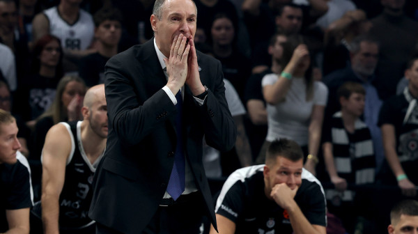 Ocokoljić: "Da li ću ostati trener Partizana? To nije pitanje za mene"