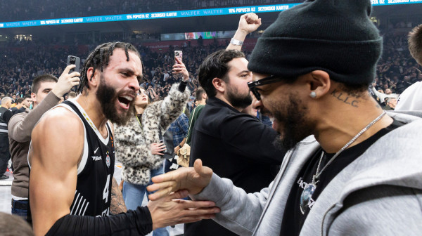 Karlik Džons oduševljen Vašingtonom: "Ludilo! Čuo sam se sa Željkom" VIDEO