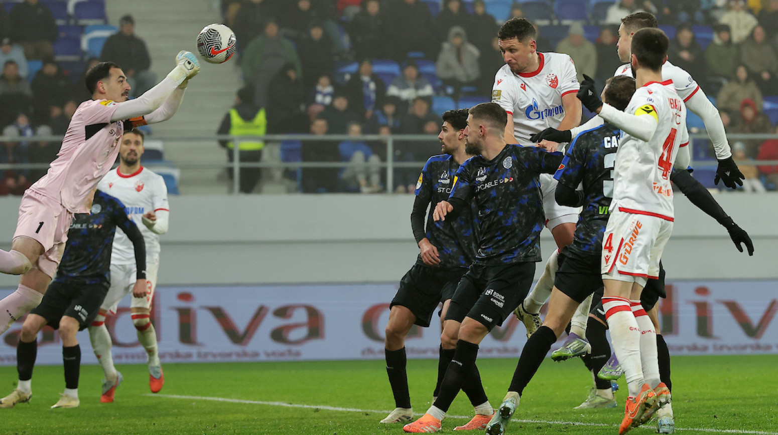 Zvezdina teška artiljerija zakazala u Bačkoj Topoli! VIDEO