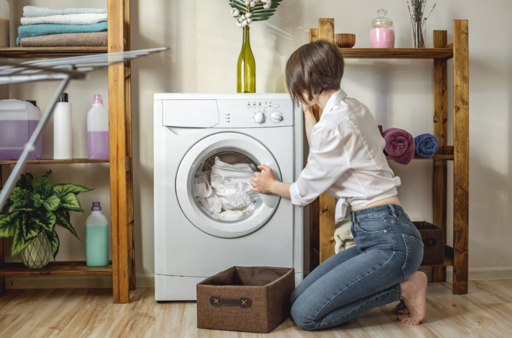 Kako da sprečite pojavu belih fleka na vešu nakon pranja?