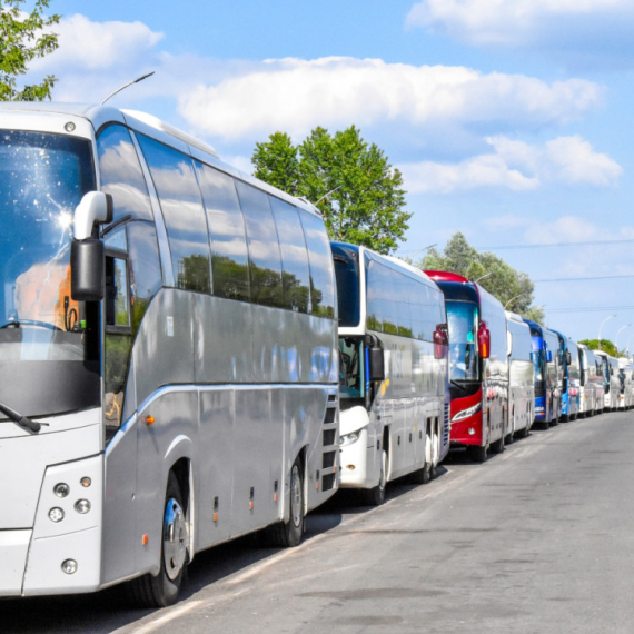 Možete da izgubite ceo dan zbog čekanja na granicama: Evo kako agencije postupaju u tim slučajevima