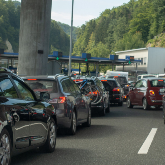 Putnici strahuju od gužve zbog EES-a; Srbi otkrili situaciju na granicama: "Prilaze kolima i fotografišu"