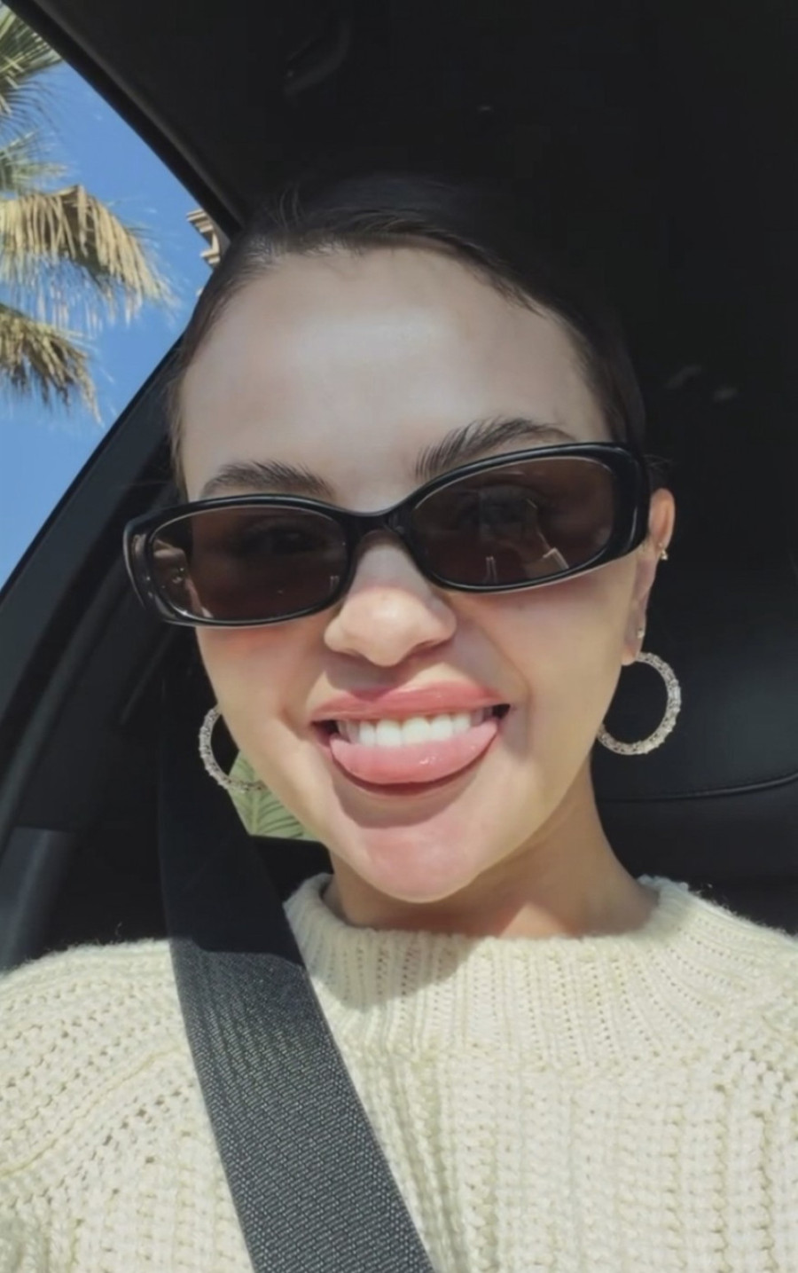 Selenu Gomez pitali kako brije brkove, a odgovor ni u snu nisu očekivali – oduševila je