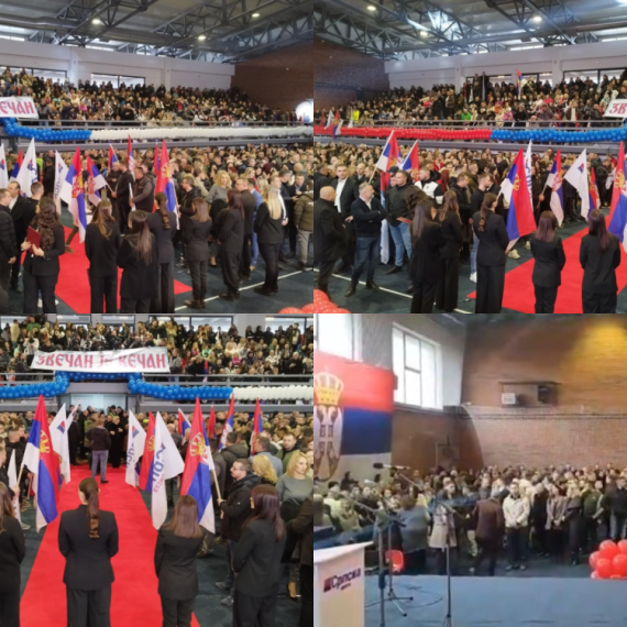 Miting Srpske liste: Hala sportova u Kosovskoj Mitrovici u bojama srpske trobojke FOTO/VIDEO