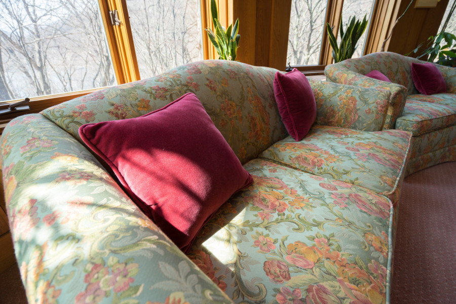 Zbogom minimalizmu u uređenju doma: Bakin šik dolazi na tron