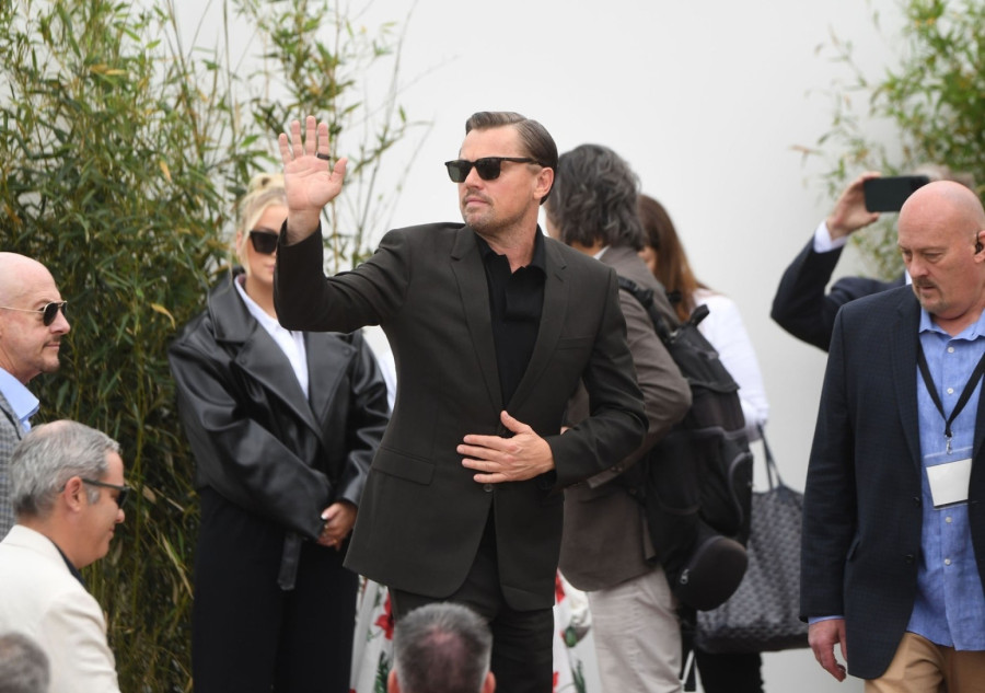 Dženifer Lorens javno potkačila Dikaprija, internet gori: Sjajno izgledaš s jednom... VIDEO/FOTO