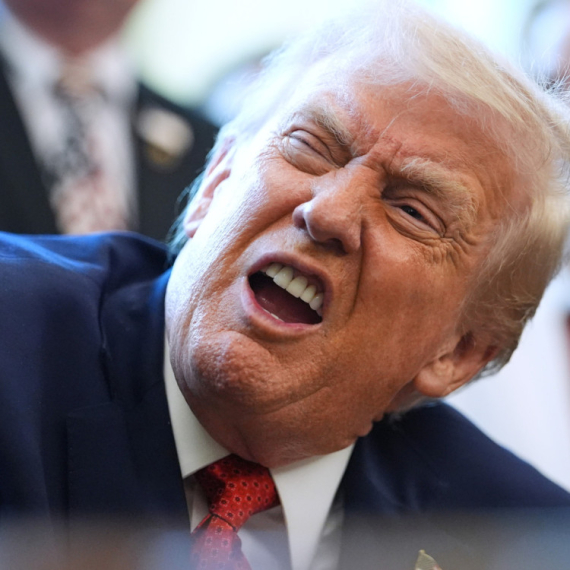 Gafovi i ispadi obeležili su početak Trampovog drugog mandata VIDEO