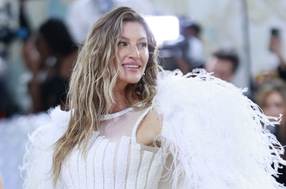 Za fatalnu Brazilku ne postoji dovoljno uska haljina: Savršena je i u 5. deceniji FOTO/VIDEO