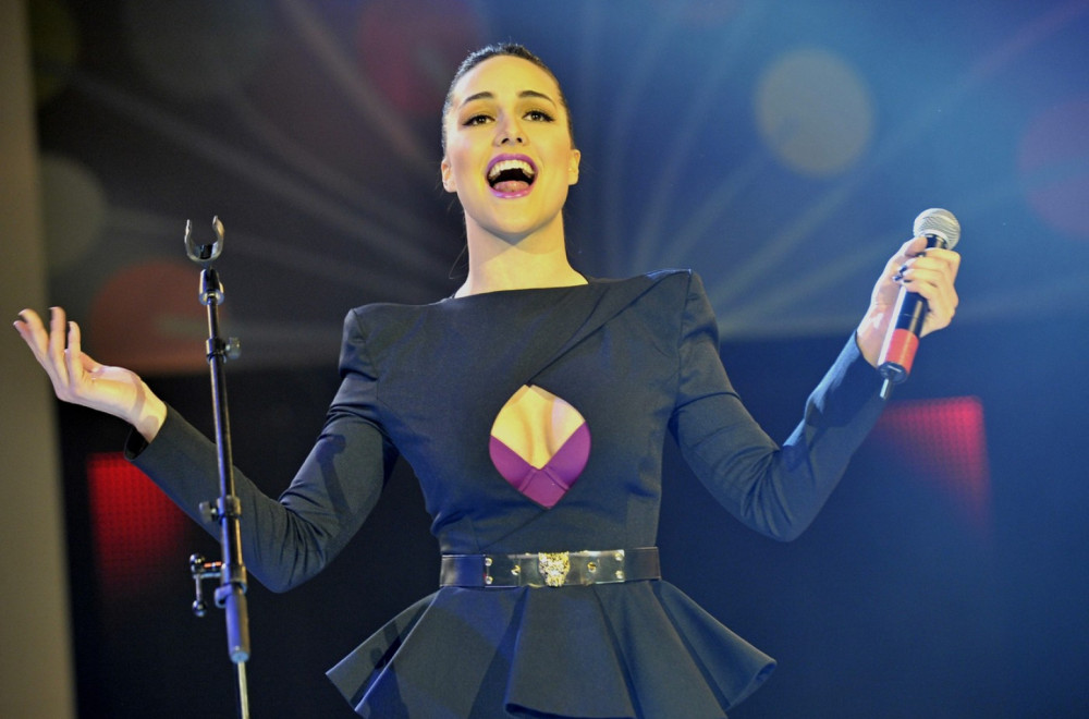 Nakon teške prve trudnoće na spektakularan način otkrila pol druge bebe VIDEO