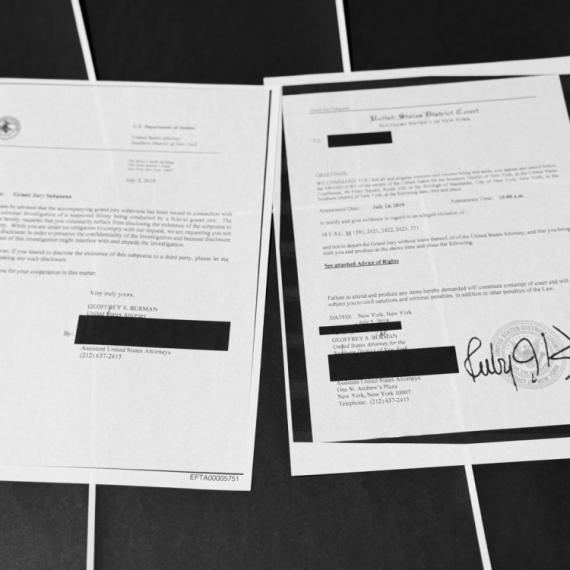 Usred noći objavljeni novi šokantni dokumenti o Epstajnu: "Delili smo ljubav sa mladim devojkama" FOTO