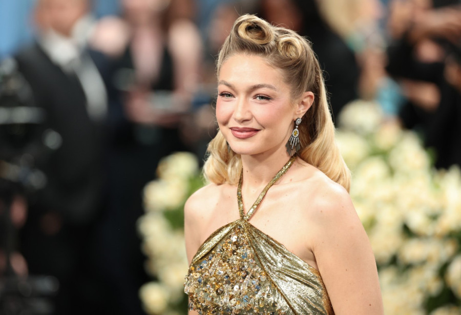 Bredli Kuper zaprosio najpoznatiju manekenku sveta FOTO