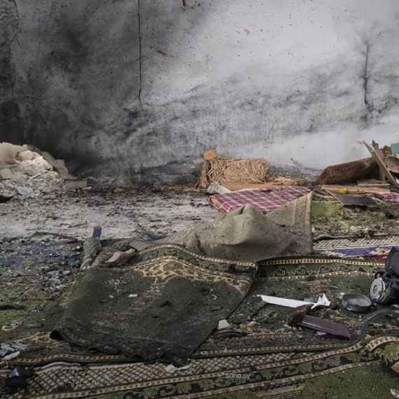 Eksplozija u džamiji – ima mrtvih FOTO/VIDEO