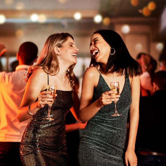 Čeka ih čaroban početak: U novogodišnjoj noći će se sve promeniti za ove horoskopske znakove