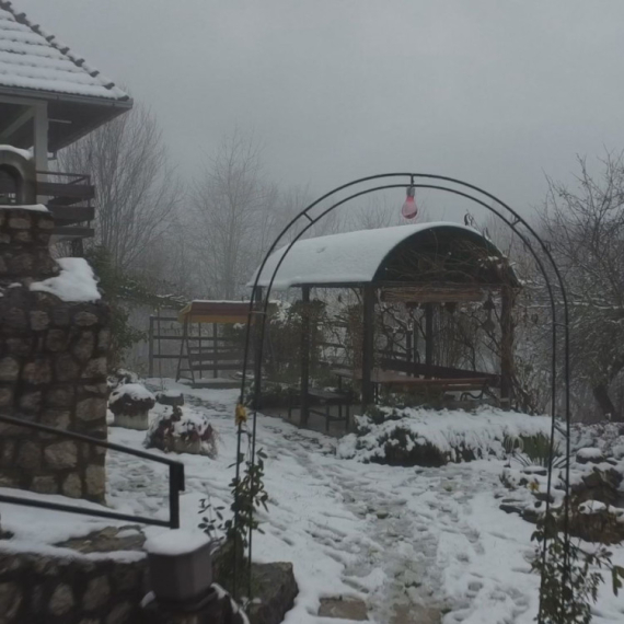 Svi hrle u seosko domaćinstvo kod Priboja: Prednjače Šveđani, Nemci i Rusi FOTO