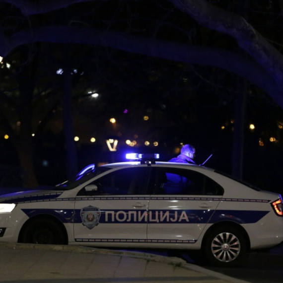 Devojka izbodena u parku kod Vukovog spomenika; Napadač uhapšen VIDEO